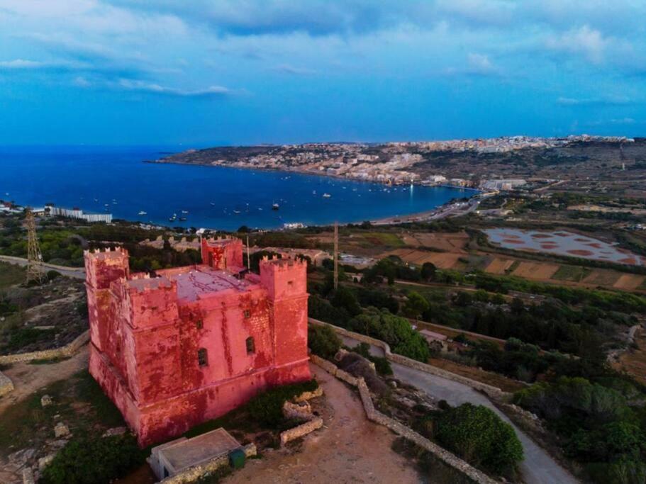 Seaside Serenity - A Lovely Apartment With Views Mellieħa Екстериор снимка